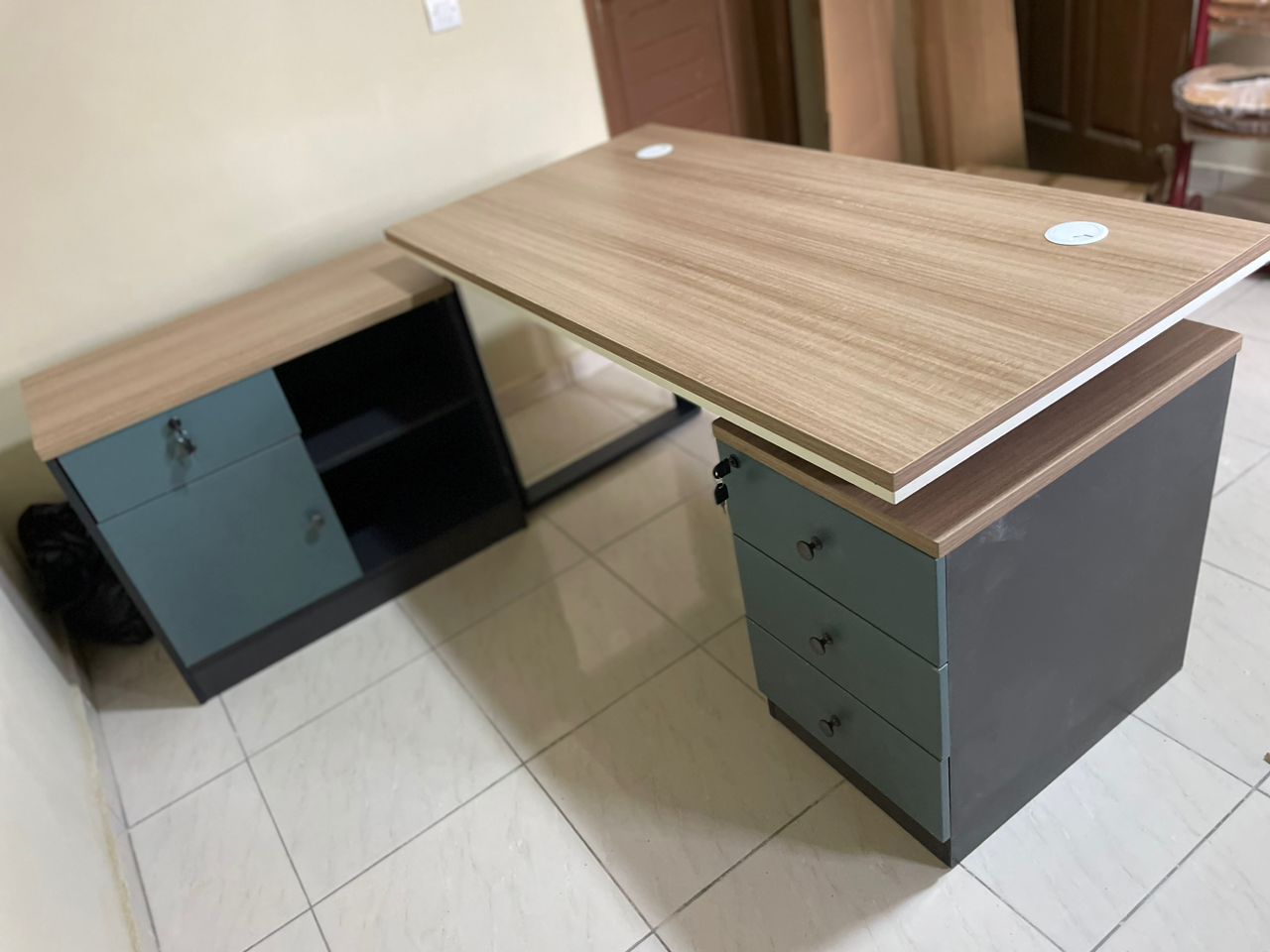 Bureau Bureau